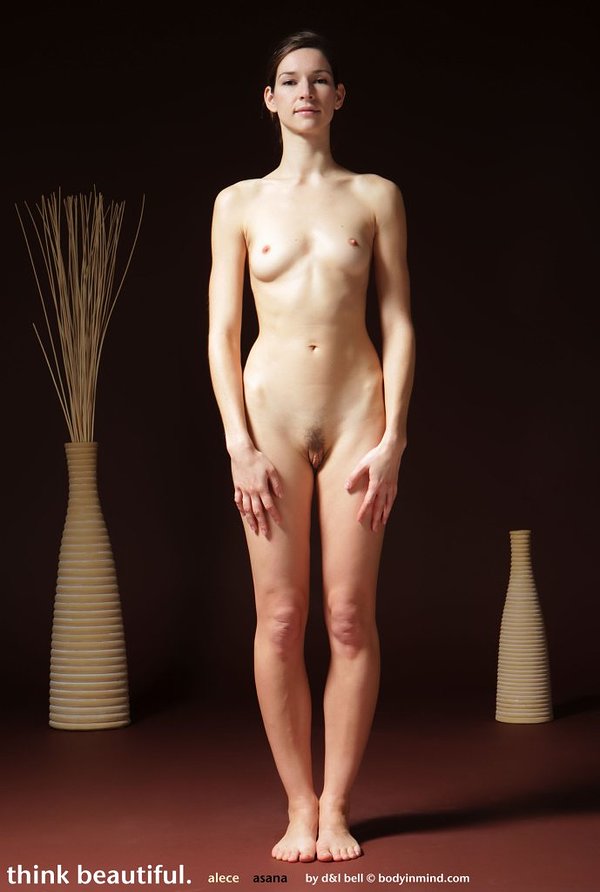 Марина, 18